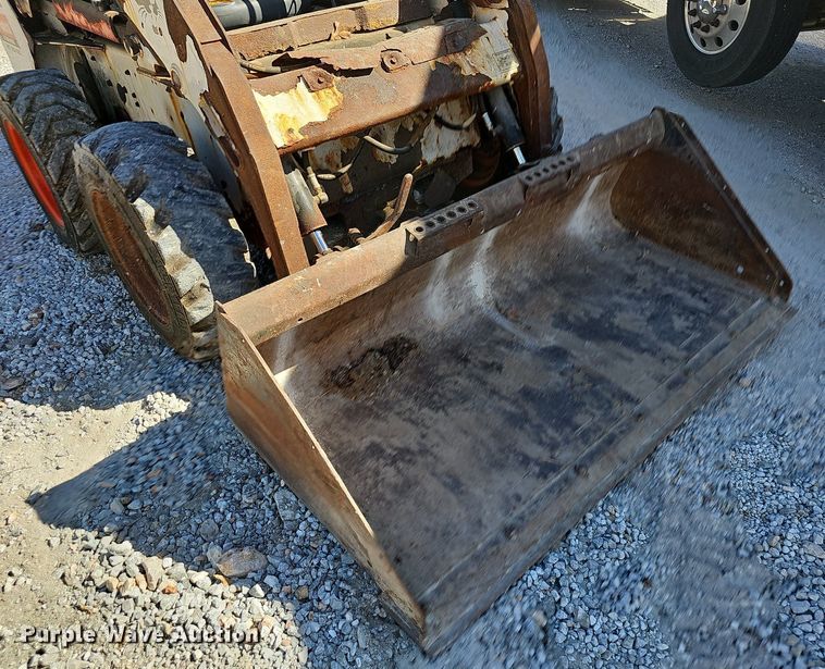 image for item OG9529 2008 Bobcat S175  skid steer loader