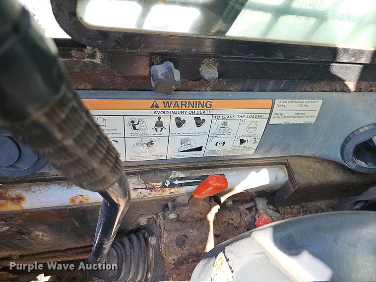 image for item OG9529 2008 Bobcat S175  skid steer loader