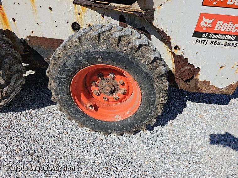 image for item OG9529 2008 Bobcat S175  skid steer loader