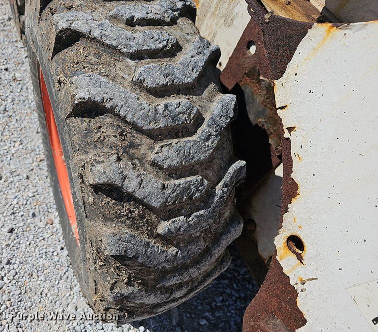 image for item OG9529 2008 Bobcat S175  skid steer loader