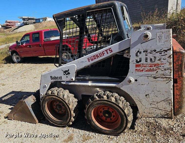 image for item OG9549 2004 Bobcat S130  skid steer loader