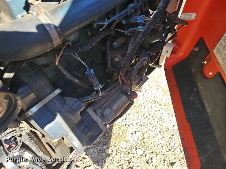 image for item OG9549 2004 Bobcat S130  skid steer loader