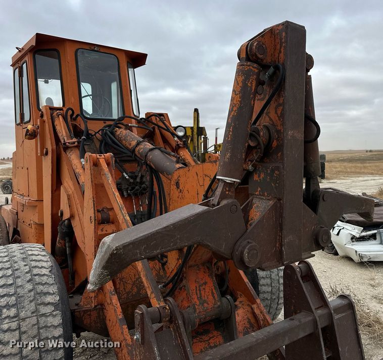 image for item OK9001 1974 Allis-Chalmers 840  wheel loader