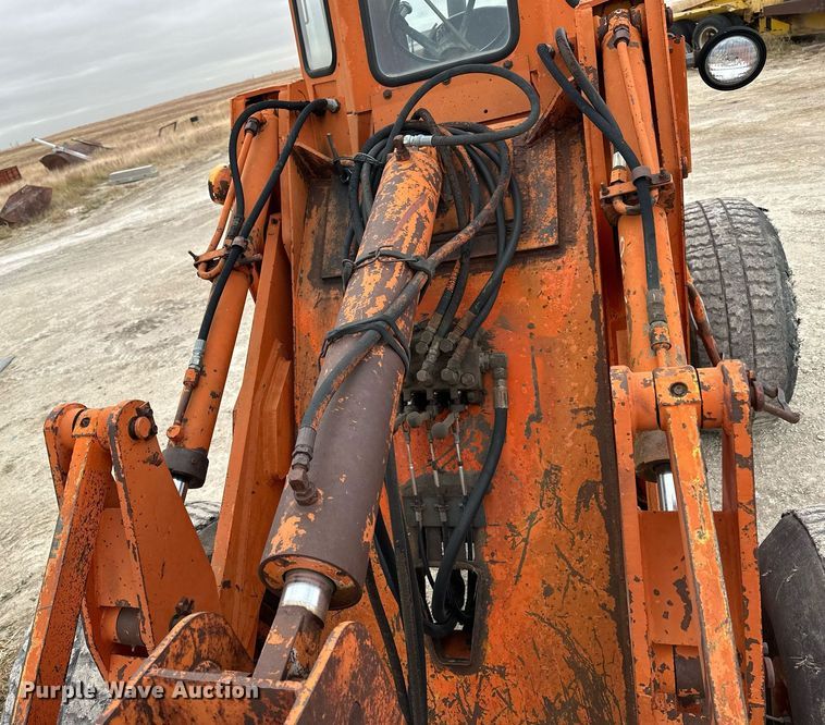image for item OK9001 1974 Allis-Chalmers 840  wheel loader