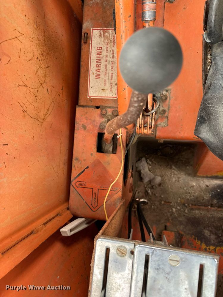 image for item OK9001 1974 Allis-Chalmers 840  wheel loader