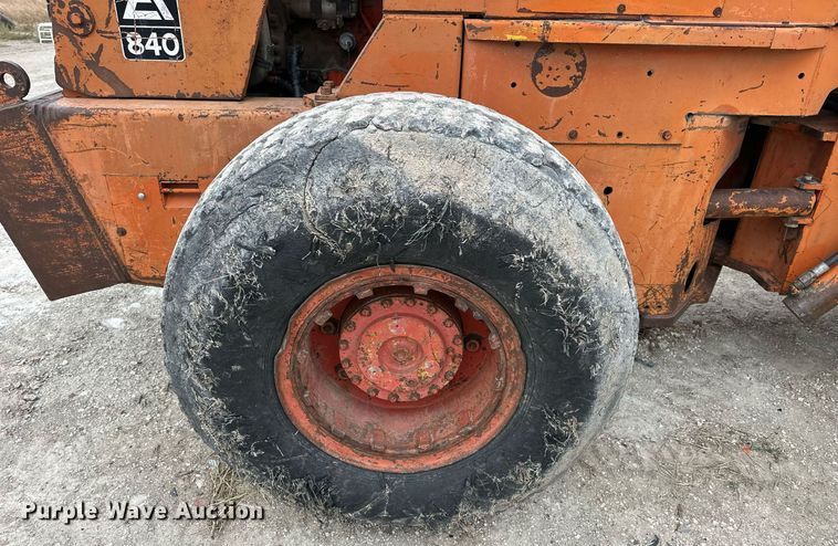 image for item OK9001 1974 Allis-Chalmers 840  wheel loader