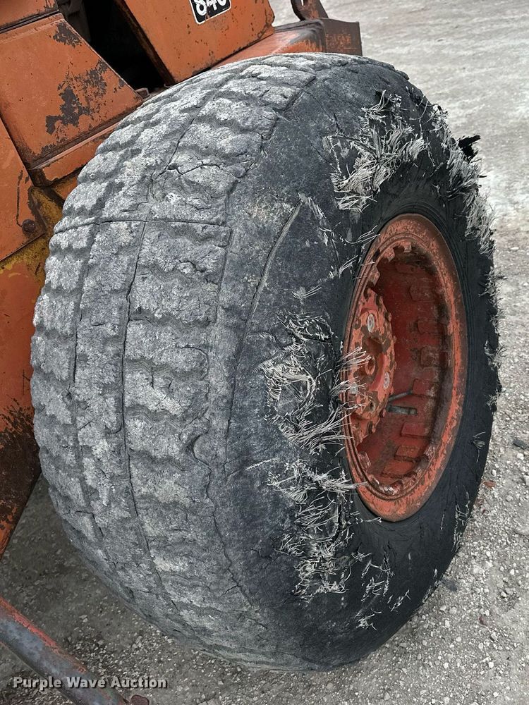 image for item OK9001 1974 Allis-Chalmers 840  wheel loader