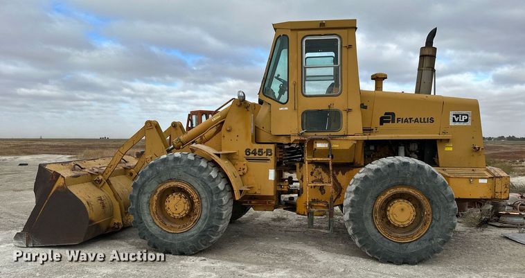 image for item OK9002 1977 Fiat-Allis 645B  wheel loader