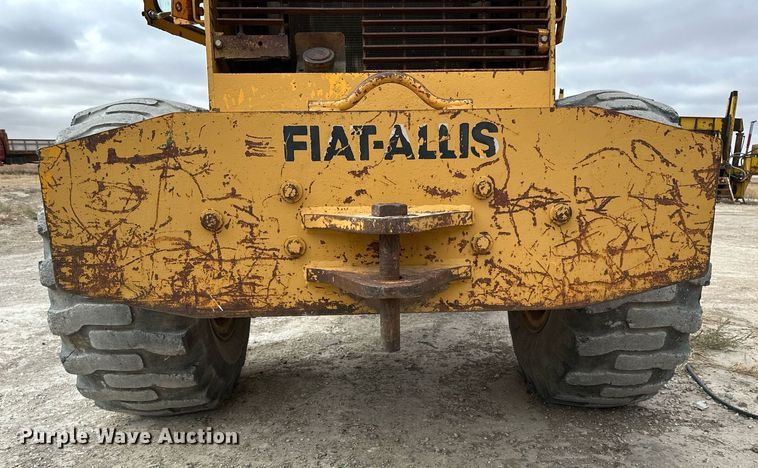 image for item OK9002 1977 Fiat-Allis 645B  wheel loader