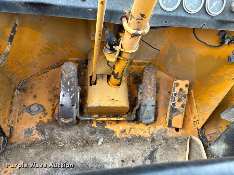 image for item OK9002 1977 Fiat-Allis 645B  wheel loader