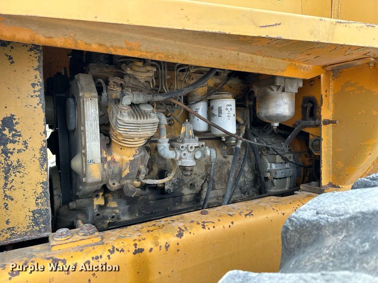 image for item OK9002 1977 Fiat-Allis 645B  wheel loader