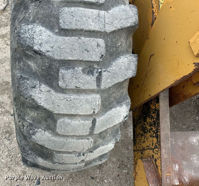 image for item OK9002 1977 Fiat-Allis 645B  wheel loader