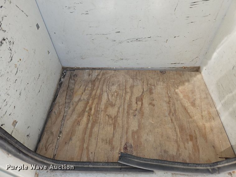 image for item OK9790 2006 International 4300  bucket truck