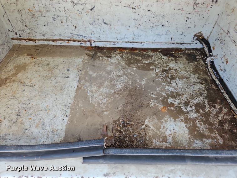 image for item OK9790 2006 International 4300  bucket truck