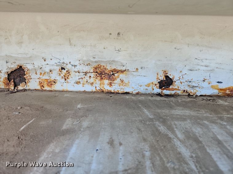 image for item OK9790 2006 International 4300  bucket truck