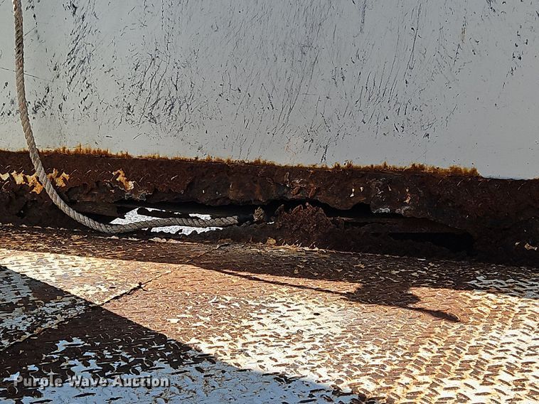 image for item OK9790 2006 International 4300  bucket truck