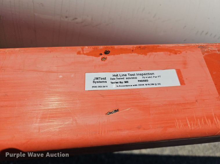 image for item OK9790 2006 International 4300  bucket truck