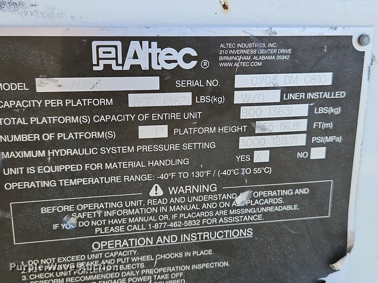 image for item OK9790 2006 International 4300  bucket truck