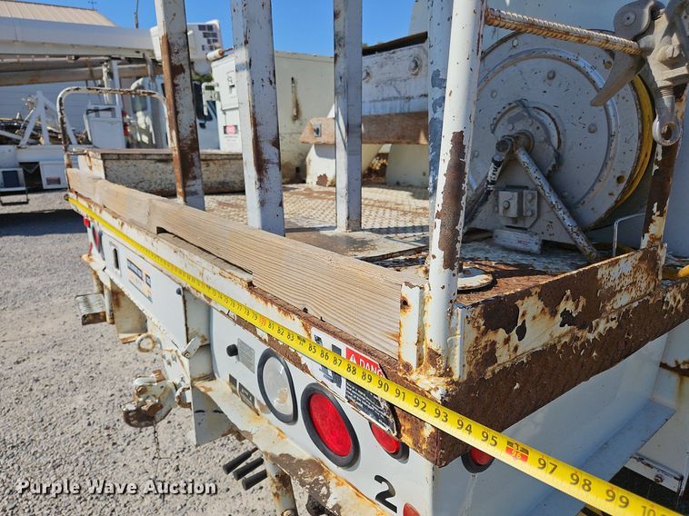 image for item OK9790 2006 International 4300  bucket truck