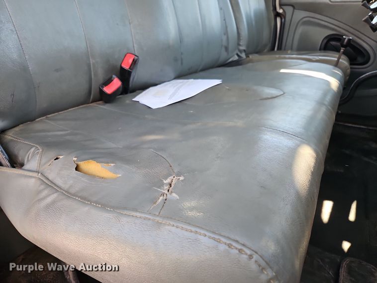 image for item OK9790 2006 International 4300  bucket truck