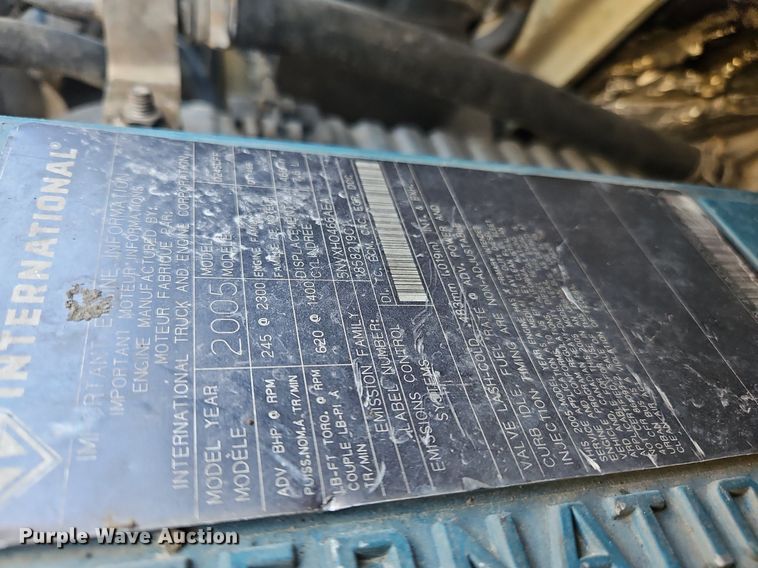 image for item OK9790 2006 International 4300  bucket truck