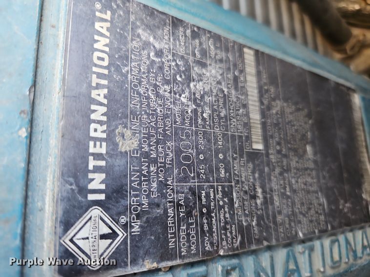 image for item OK9790 2006 International 4300  bucket truck