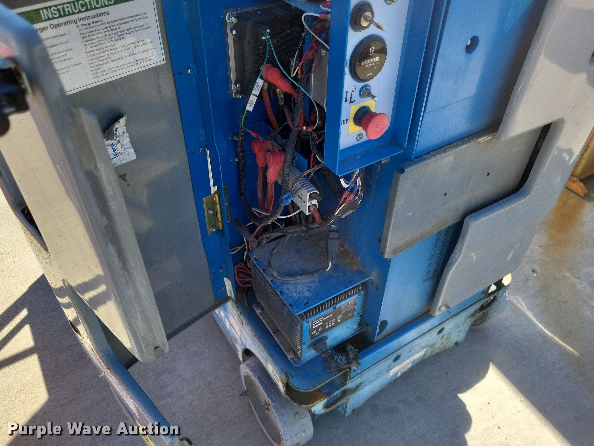 2009 Genie GR20 vertical lift in Perryville, MO Item DK1150 sold Purple Wave