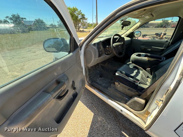 image for item DK2552 2007 Chevrolet Silverado 1500  Ext. Cab pickup truck