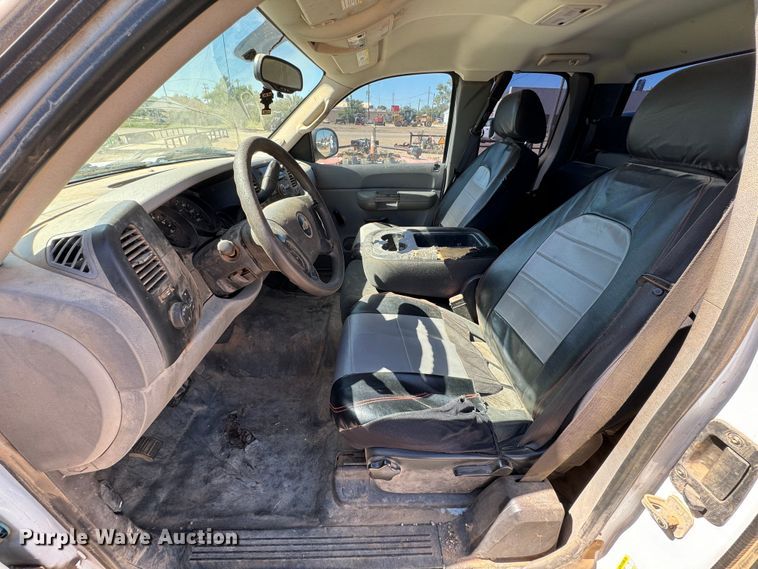 image for item DK2552 2007 Chevrolet Silverado 1500  Ext. Cab pickup truck