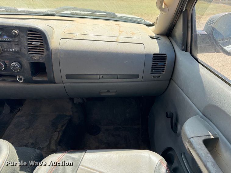 image for item DK2552 2007 Chevrolet Silverado 1500  Ext. Cab pickup truck