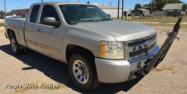 image for item DK2554 2009 Chevrolet Silverado 1500  Ext. Cab pickup truck