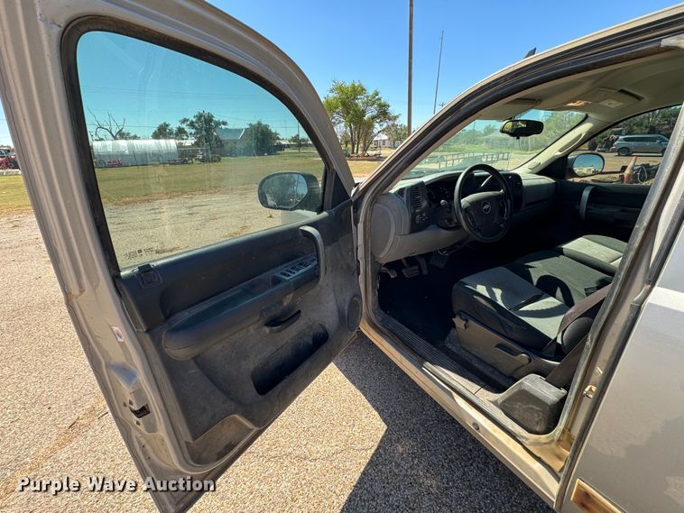 image for item DK2554 2009 Chevrolet Silverado 1500  Ext. Cab pickup truck