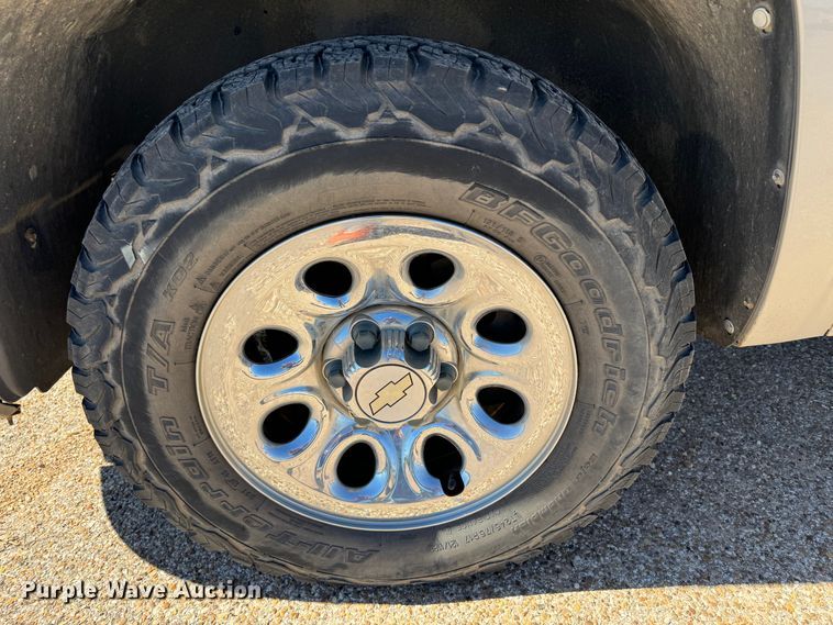 image for item DK2554 2009 Chevrolet Silverado 1500  Ext. Cab pickup truck