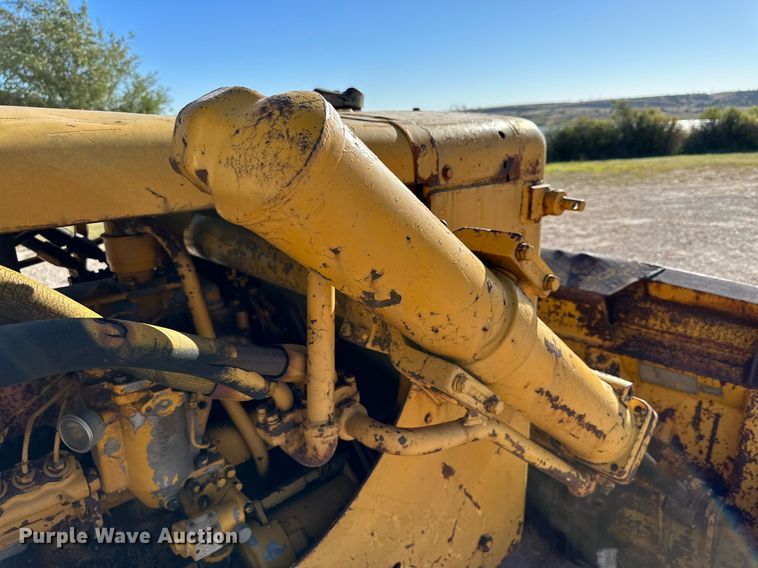 image for item DK2563 Caterpillar D6C  dozer