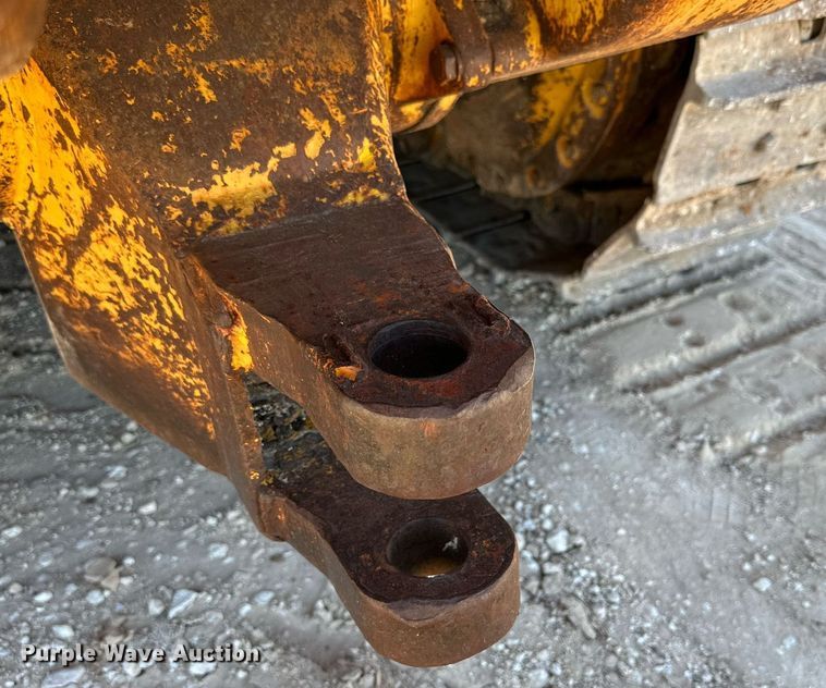 image for item DK2563 Caterpillar D6C  dozer