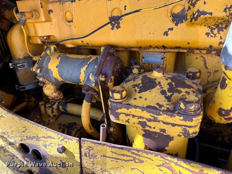 image for item DK2563 Caterpillar D6C  dozer