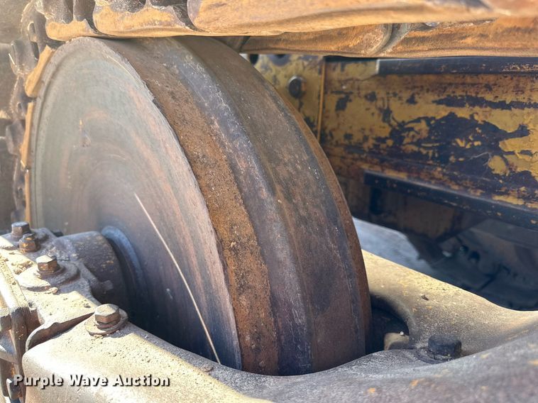 image for item DK2563 Caterpillar D6C  dozer