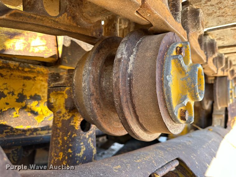 image for item DK2563 Caterpillar D6C  dozer