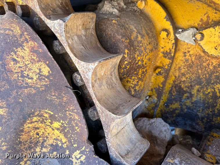 image for item DK2563 Caterpillar D6C  dozer