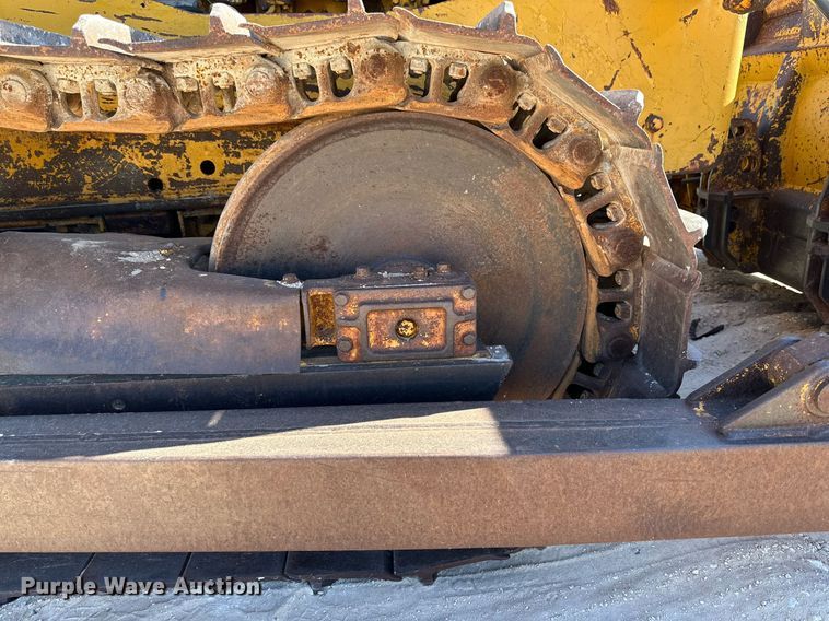 image for item DK2563 Caterpillar D6C  dozer