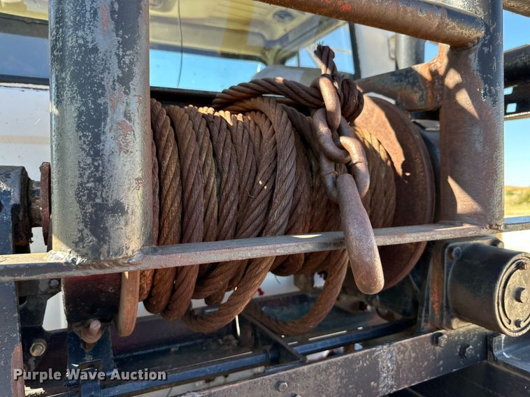 image for item DK2565 1980 Mack  winch truck