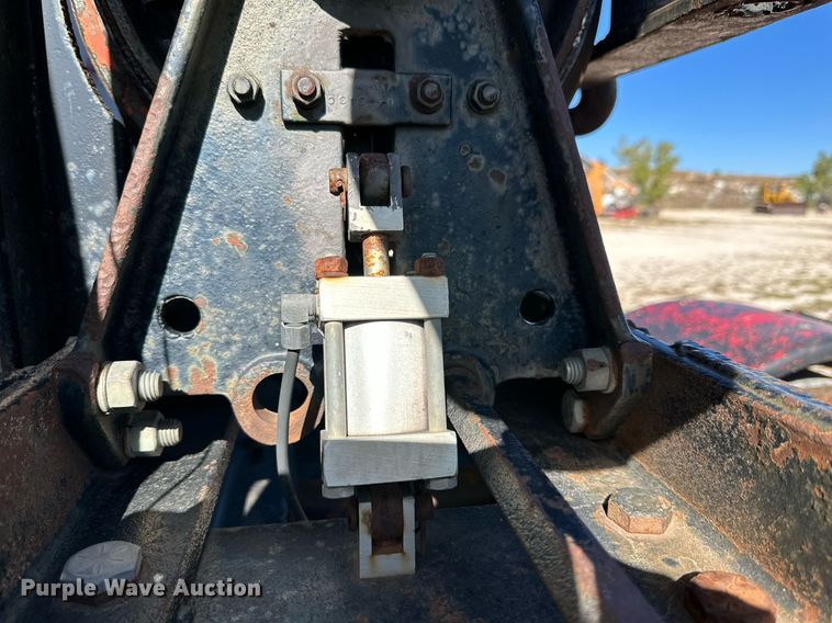 image for item DK2565 1980 Mack  winch truck