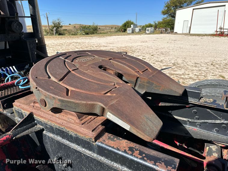 image for item DK2565 1980 Mack  winch truck