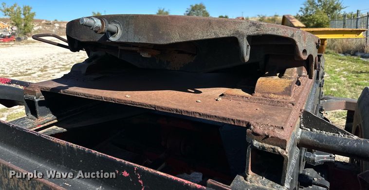 image for item DK2565 1980 Mack  winch truck