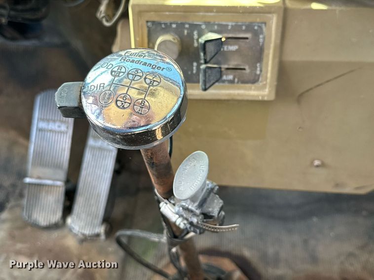 image for item DK2565 1980 Mack  winch truck