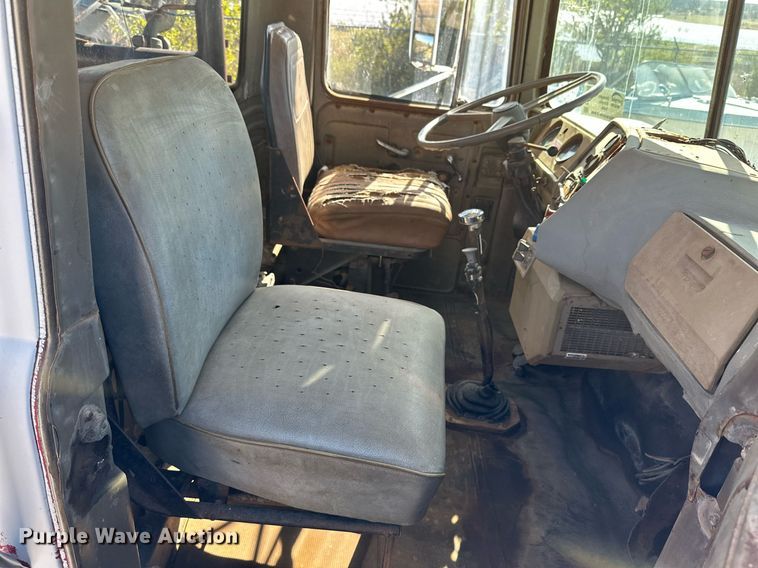 image for item DK2565 1980 Mack  winch truck