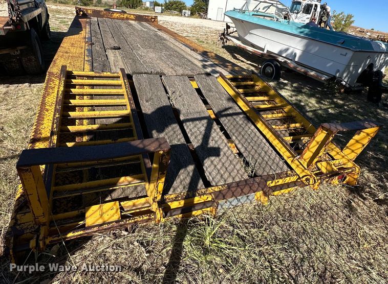 image for item DK2567 1985 Hillsboro  equipment trailer