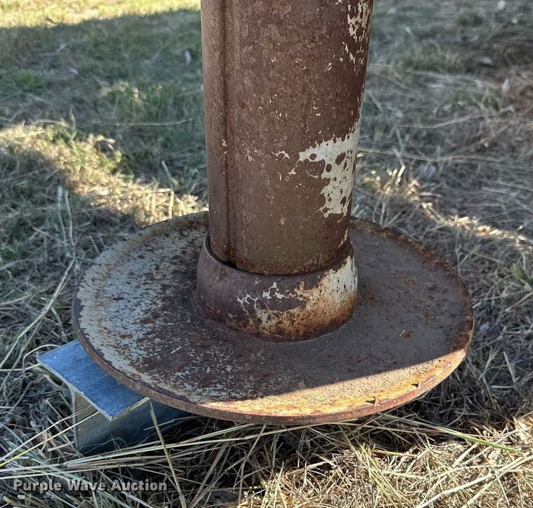 image for item DK2567 1985 Hillsboro  equipment trailer