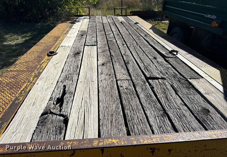 image for item DK2567 1985 Hillsboro  equipment trailer