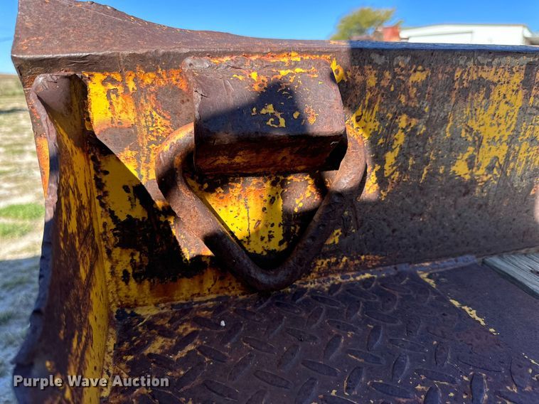 image for item DK2567 1985 Hillsboro  equipment trailer